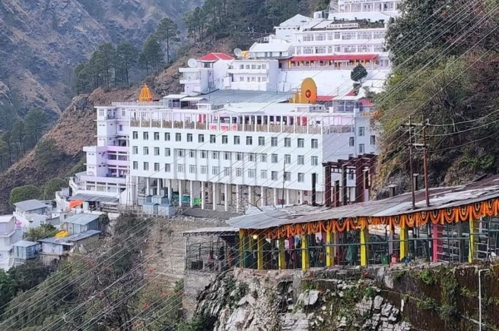 vaishno devi and leh ladakh tour